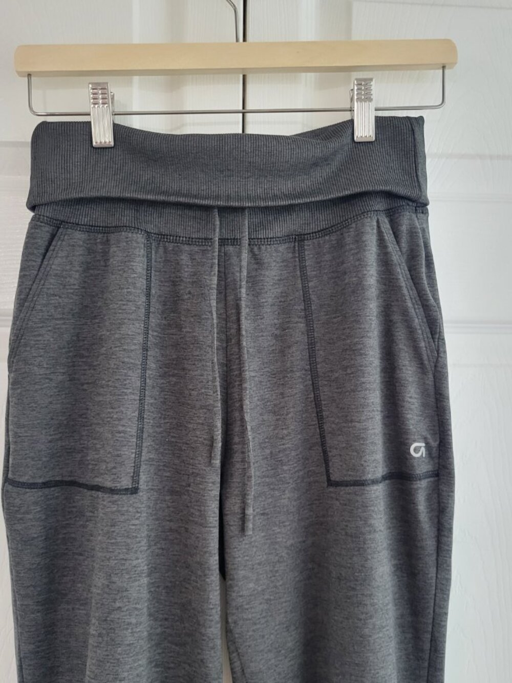 GapFit set - hoodie and joggers in brushed tech jersey - Picture 3 of 9